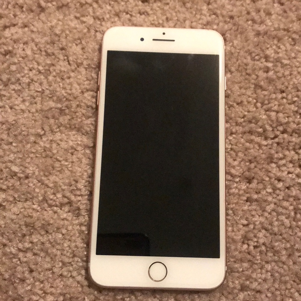 iphone 7 plus (does not turn on)